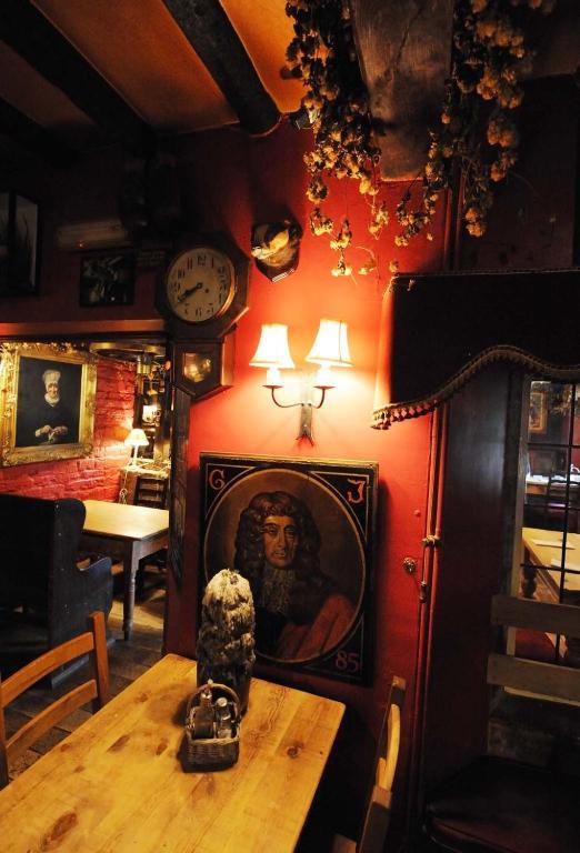 The Wild Duck Inn Cirencester Bagian luar foto